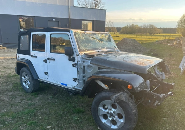 Jeep Wrangler cena 39977 przebieg: 146000, rok produkcji 2015 z Poznań małe 56